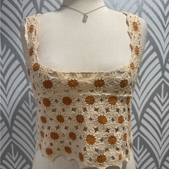 Nectar Clothing Cream and Brown Embellished Crop Top - Picture 1 of 6